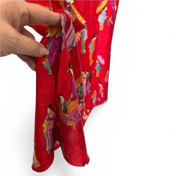 Natori Women’s L Red Poly-Satin With Colorful Figures Half-Zip Robe/Caftan - Picture 9 of 12